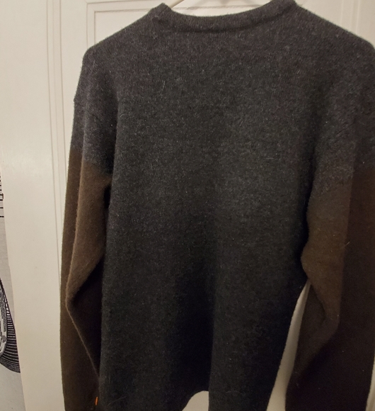 Hugo Boss Sweater 100% lambs wool size L - Picture 5 of 5